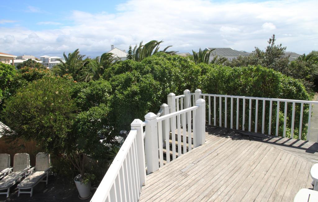 Sea Breeze Beach House เพลตเตนเบิร์กเบย์ ภายนอก รูปภาพ